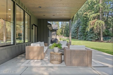 This striking beauty is a perfect example of combining luxury - photo 47