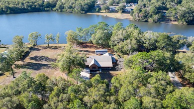 (private lake, pond, coastal) Home For Sale in Crestview Florida