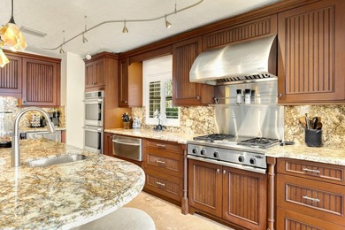Stunning Plantation Key canal front pool home! This exceptional - photo 17
