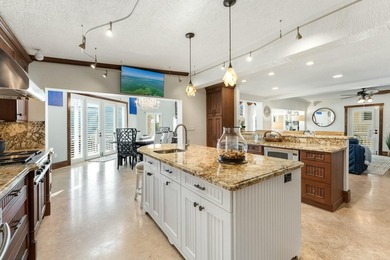 Stunning Plantation Key canal front pool home! This exceptional - photo 20