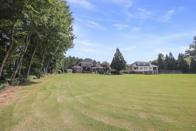 Welcome to 227 Woodlake Dr, an extraordinary lakefront retreat - photo 48