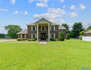 Lake Home For Sale in Scottsboro, Alabama