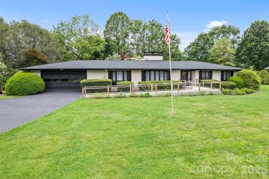 Experience elevated mountain living with the rare combination of - photo 1