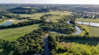 (private lake, pond, creek) Acreage For Sale in Wadena Iowa
