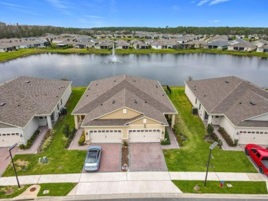 Lake Townhome/Townhouse Sale Pending in Clermont, Florida