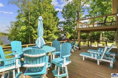 Welcome to Racoon Lake. This isn't just a property, but a dream - photo 12