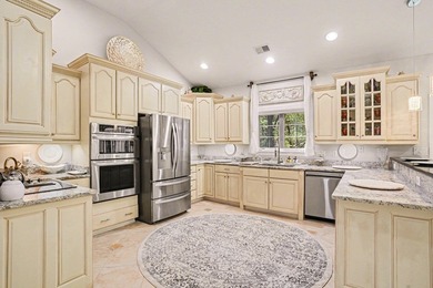 This exceptional 3-bedroom, 3.5-bath all-brick custom home is - photo 18
