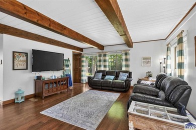 Welcome to Racoon Lake. This isn't just a property, but a dream - photo 18