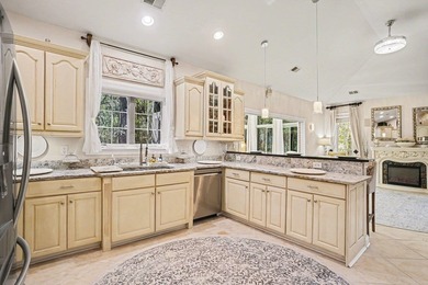 This exceptional 3-bedroom, 3.5-bath all-brick custom home is - photo 20