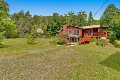 First time ever offered on the market! This well-maintained - photo 21