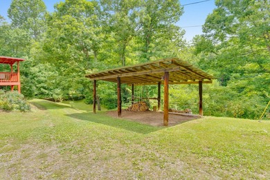 First time ever offered on the market! This well-maintained - photo 35