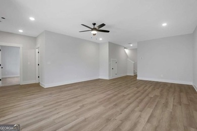 MOVE IN READY! Home is priced to sell! A massive FINISHED - photo 46