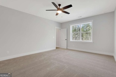 MOVE IN READY! Home is priced to sell! A massive FINISHED - photo 49