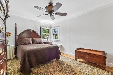 Fantastic Opportunity in Harborfields SD! Pristine Split-Level - photo 10