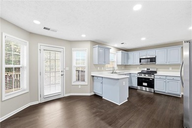 Beautifully renovated and move-in ready, this spacious 6-bedroom - photo 8