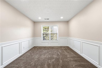 Beautifully renovated and move-in ready, this spacious 6-bedroom - photo 10