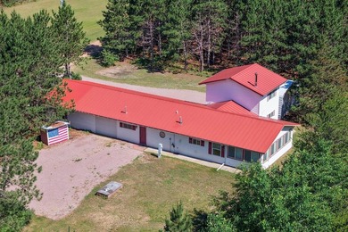 Escape to the peace and privacy of the countryside with this - photo 1
