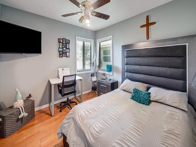 We're thrilled to present this lovely 4-bedroom, 2-bath home - photo 28