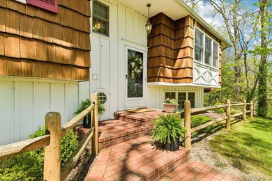 Welcome to 31 Sunset Drive, a true nature lovers' paradise! - photo 2
