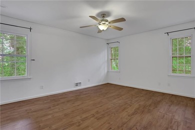Welcome to this spacious brick ranch in the heart of Tucker - photo 34