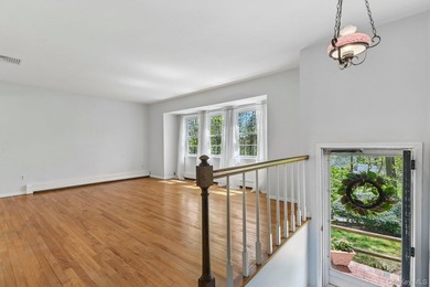 Welcome to 31 Sunset Drive, a true nature lovers' paradise! - photo 4