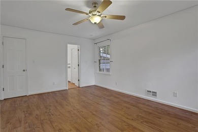 Welcome to this spacious brick ranch in the heart of Tucker - photo 35