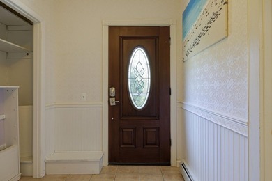 Adorable split level ranch in immaculate shape with large fenced - photo 10
