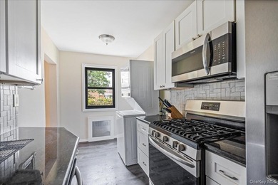 Discover comfort and convenience in this move-in-ready - photo 7