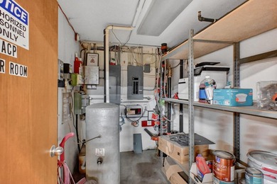 Property has been a Office supply business and warehouse - photo 16