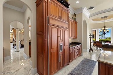 Experience the perfect blend of luxury and warmth in this - photo 18