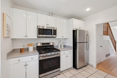 Welcome home to Redwood City! Ideally situated along a beautiful - photo 28