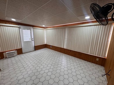 ENCLOLSED PATIO WITH AC!! 1,400 SQFT of air-conditioned interior - photo 34