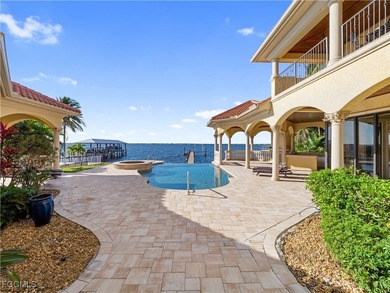Experience the perfect blend of luxury and warmth in this - photo 42