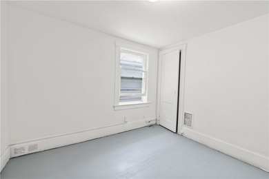 Side-by-side duplex offering a great investment opportunity - photo 13