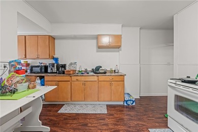 Side-by-side duplex offering a great investment opportunity - photo 18