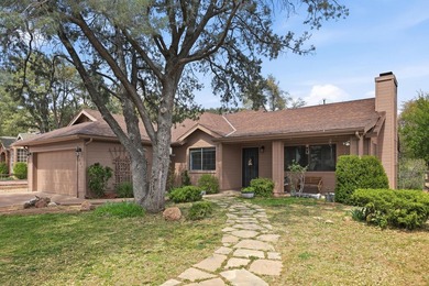 This beautiful, updated home backs to National Forest, sits on a - photo 4