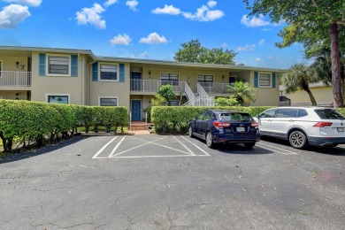 Lake Condo For Sale in Boynton Beach, Florida