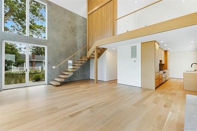 NEW WATERFRONT CONSTRUCTION Thoughtfully crafted and beautifully - photo 5