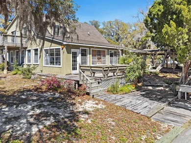 (private lake, pond, coastal) Home For Sale in Gulf Shores Alabama