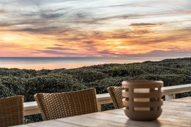 Enjoy a tranquil, relaxing atmosphere just steps from the - photo 2