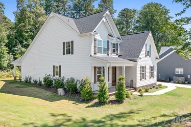 Come check out this absolutely stunning newly constructed home - photo 2