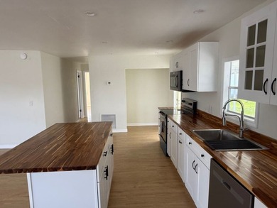Step into a beautifully refreshed lifestyle in the heart of - photo 3
