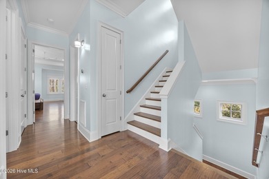 Welcome to the waterfront at Hewlett's Creek! Built in 2013 - photo 31