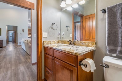 A beautiful 3 bedroom, 2.5 bath, and additional office space - photo 31