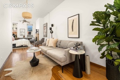Spacious 1-Bedroom Apartment in Prime Williamsburg Location - photo 1