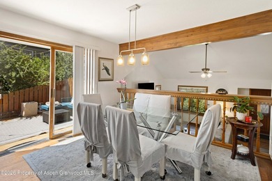 Come home to this beautifully maintained, furnished split-level - photo 8