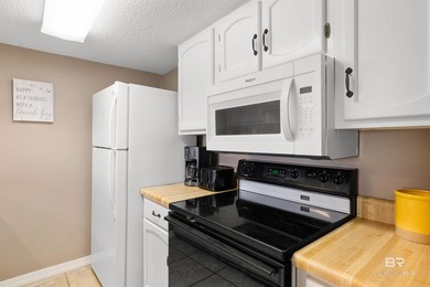 LOCATION, LOCATION, LOCATION! Gulf View #10 is a 2bed/1.5 bath - photo 4