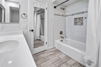 Live where every day feels like a beach getaway. This - photo 22