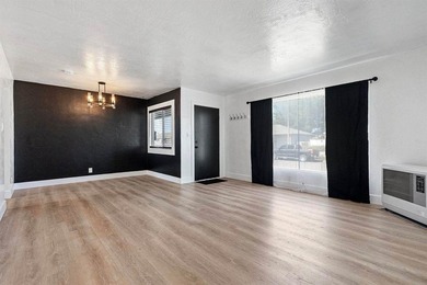 JUST 2 BLOCKS FROM THE OCEAN! Welcome to 1046 Jaccard Street - photo 9