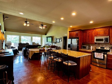 This exquisite four-bedroom camp, complemented by an attached - photo 3